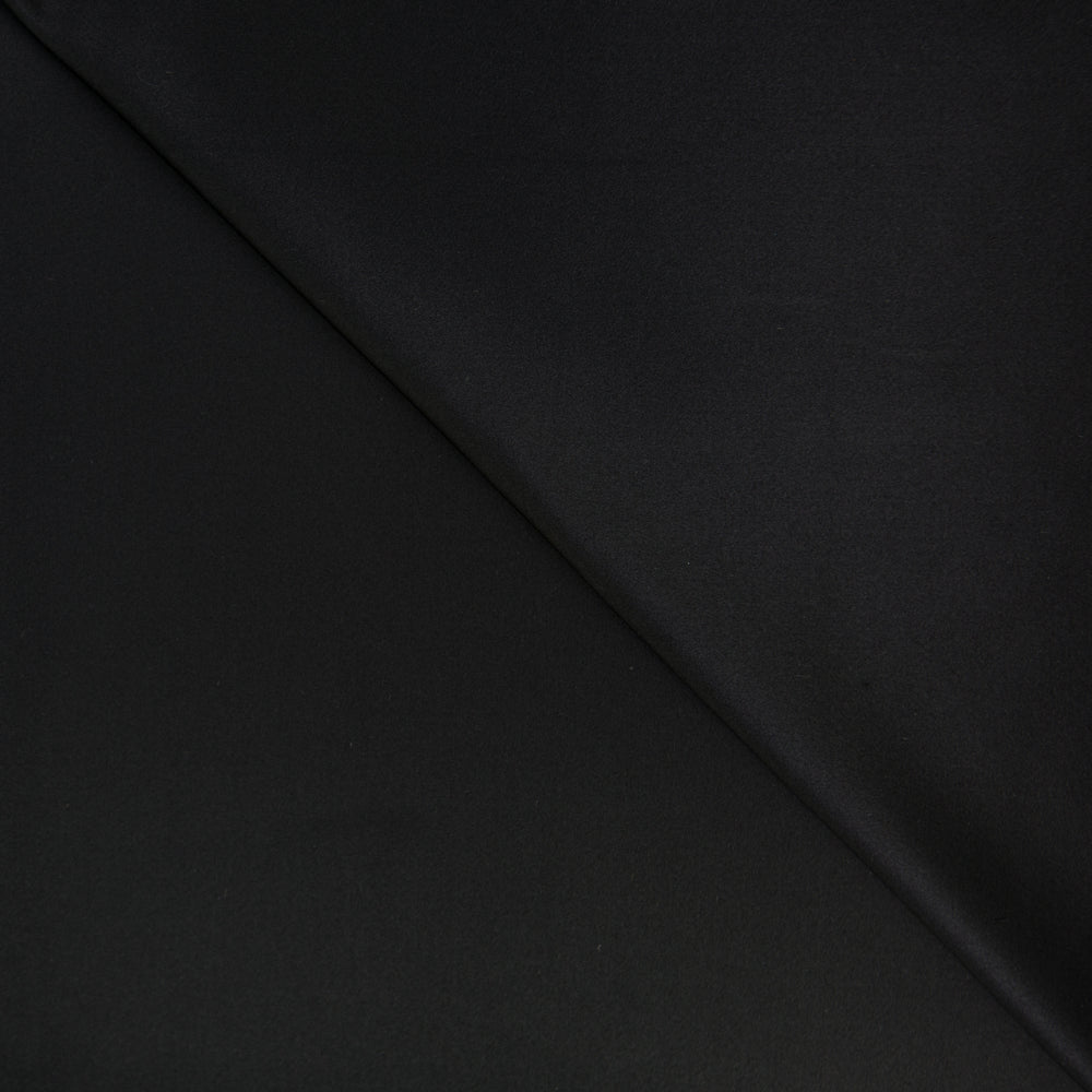 BOLT-Satin Duchesse col. NERO